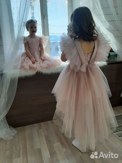 Нарядное платье