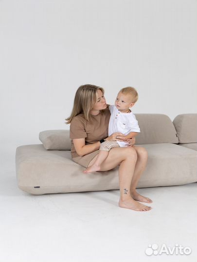 Диван со спальным местом 2700х1650 мм