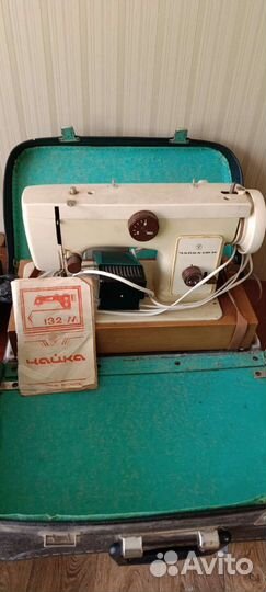 Швейная машина Чайка 132м