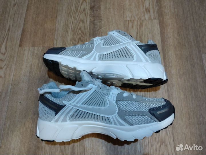 Мужские кроссовки Nike Zoom Vomero 5