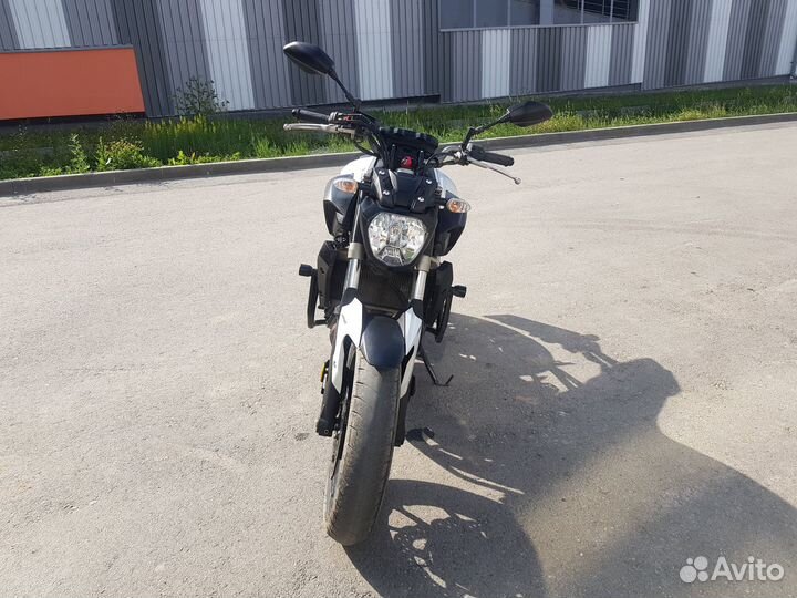 Yamaha MT-07 (FZ-07)