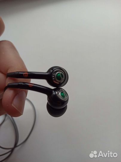 Наушники Sony Ericsson