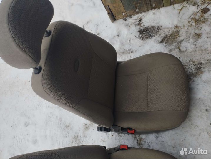 Сиденья LADA kalina