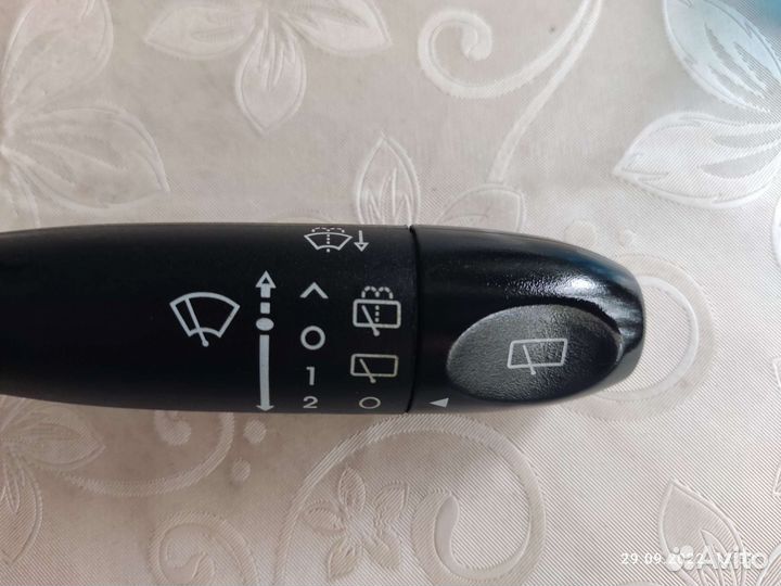 Переключатель стеклоочистителя на Getz 93420-1C120