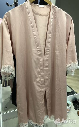 Розовый халат Oysho S