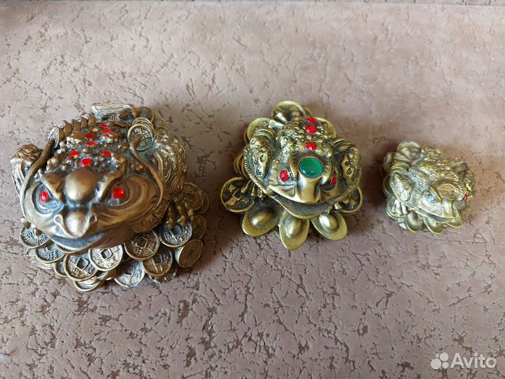 Статуэтка денежная жаба фэн шуй