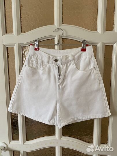 Джинсовые шорты