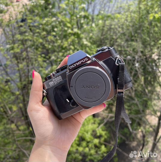 Пленочный фотоаппарат Olympus OM-2000 (механика)