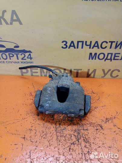 Суппорт передний правый Renault Megane 2 2003-2008