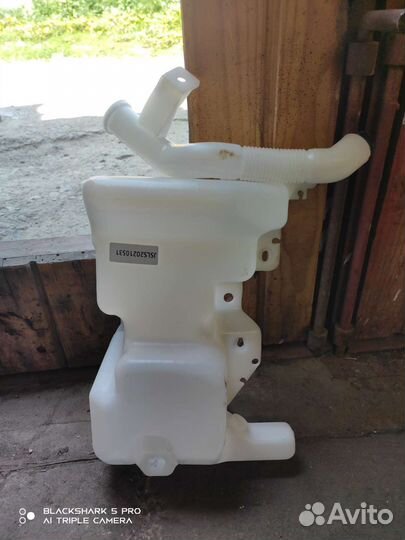 Бачок омывателя mitsubishi montero/pajero sport