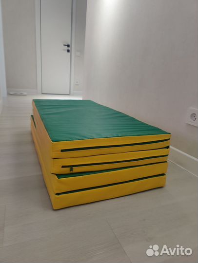 Мат гимнастический складной