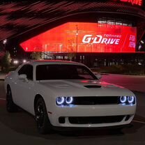 Dodge Challenger 3.6 AT, 2019, 28 500 км, с пробегом, цена 3 800 000 руб.