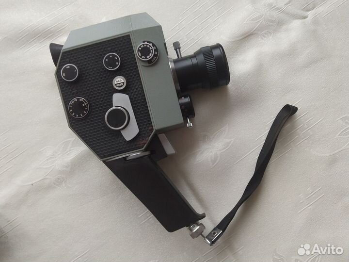 Кинокамера СССР кварц 2*8С-3