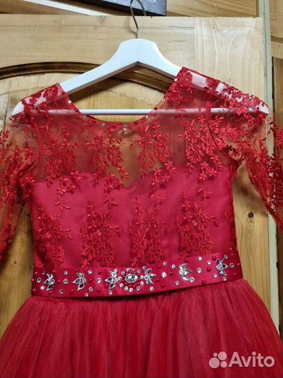 Шикарное платье для девочки