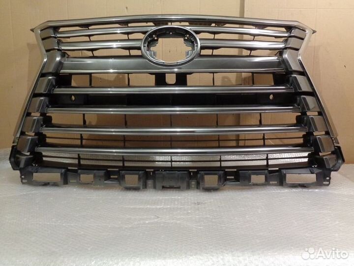 Lexus LX 570 2016-н.в. решетка радиатора б/у
