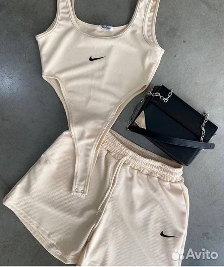 Боди с шортами