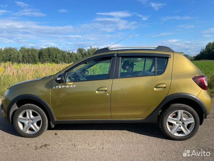 Renault Sandero Stepway 1.6 AT, 2017, 122 822 км