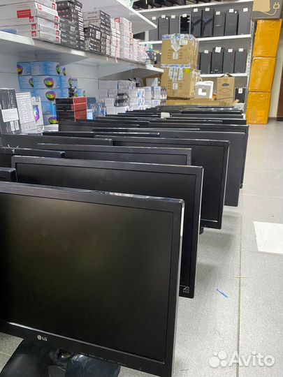 Монитор 20 дюймов