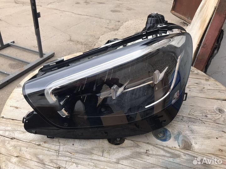 Фара левая Mercedes E213 W213 рестайлинг