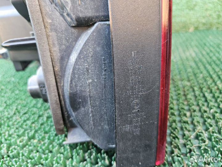 Фонарь задний правый Volvo S80 2 2.5 B5254T6 2007