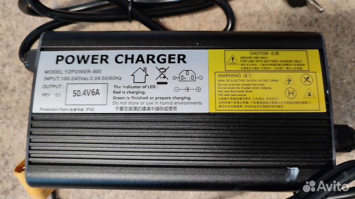 Зарядное устройство для литиевых аккумуляторов