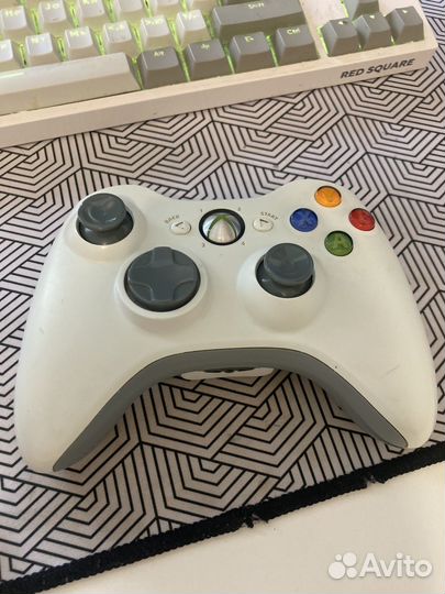 Джостик xbox 360
