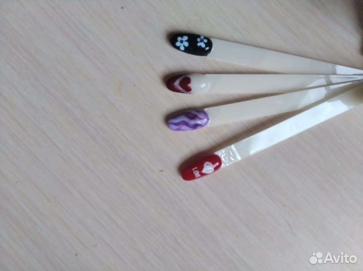 Коррекция наращённых ногтей