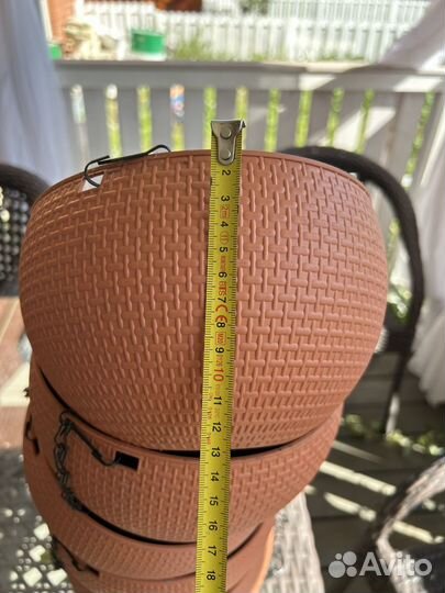 Кашпо для цветов подвесное