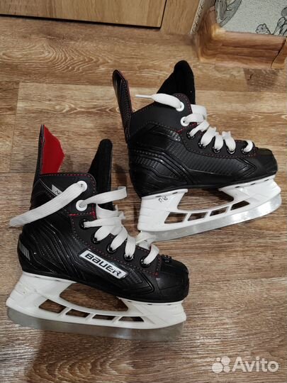 Хоккейные коньки bauer детские