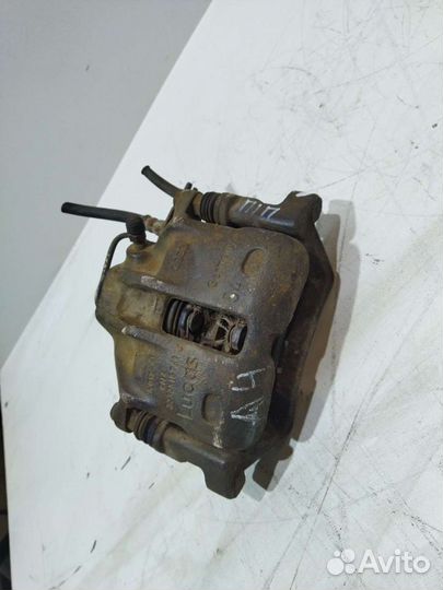 Суппорт передний правый Audi A4 B5