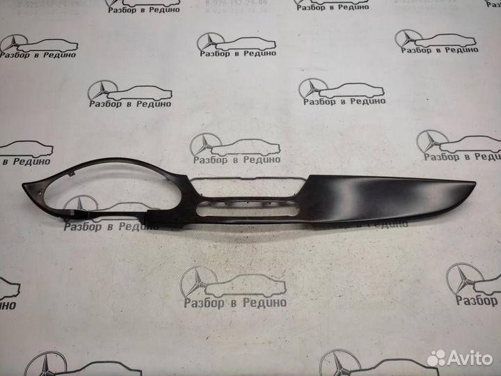 Накладка торпеды w219 CLS-class 272.964 09.2005