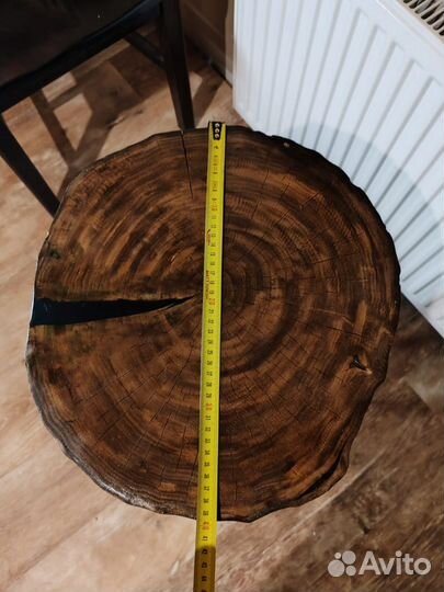 Стол придиванный журнальный с эпоксидкой