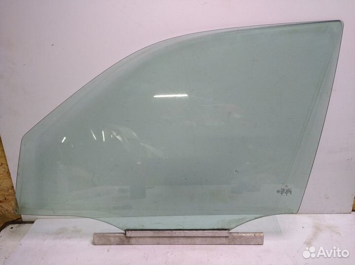 Стекло переднее левое Mercedes W210 1995-2002