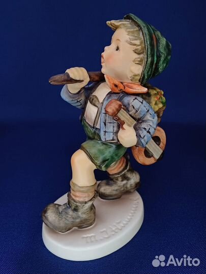 Статуэтка Goebel M.I.Hummel.Путешественник