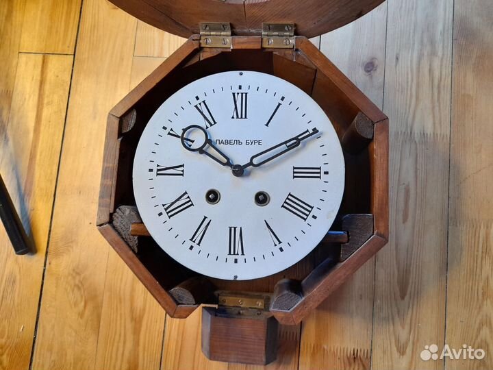 Настенные часы с боем Павелъ Буре