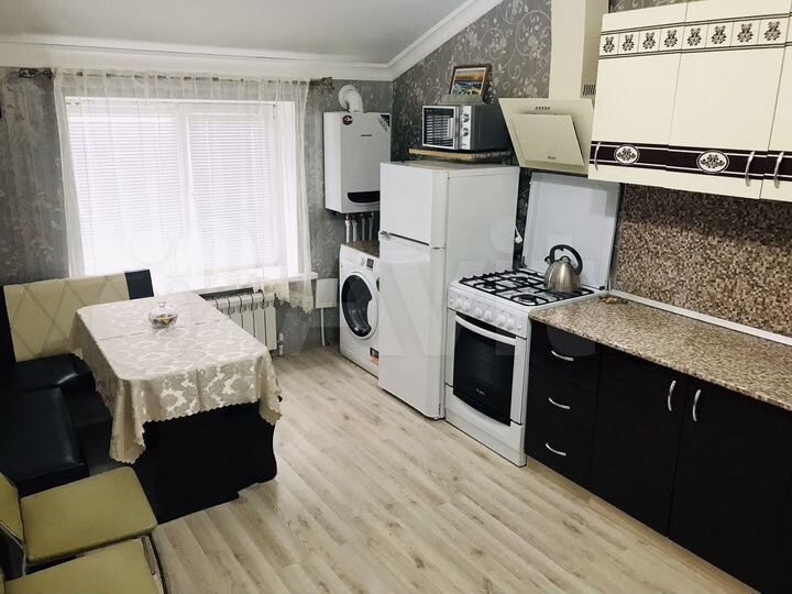 2-к. квартира, 60 м², 6/6 эт.