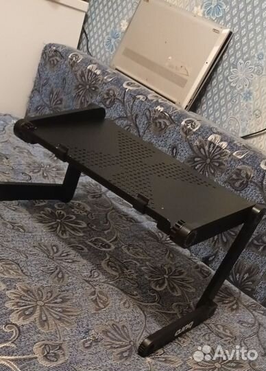 Стол для ноутбука