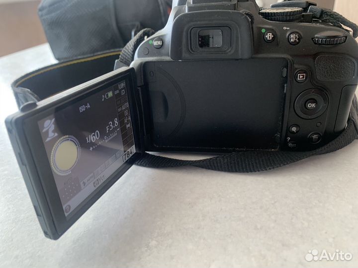 Зеркальный фотоаппарат Nikon D5100