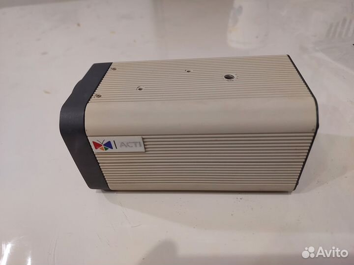 Видеокамера Acti с автофокусом KCM-5211