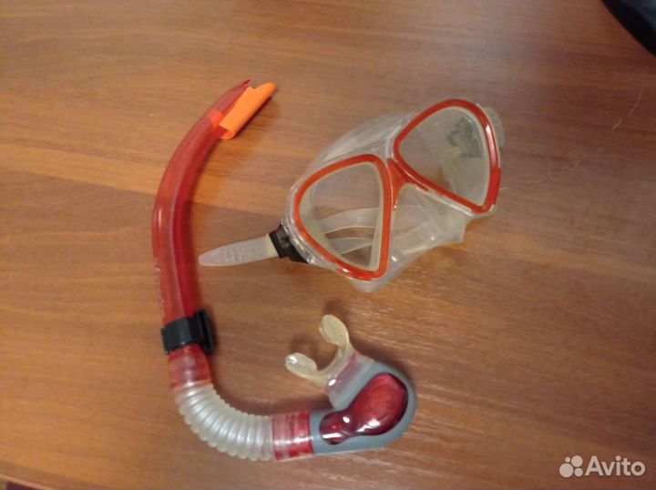 Маска с трубкой Submarine