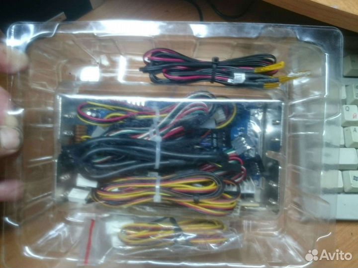 Сенсорная панель контроля куллеров AeroCool