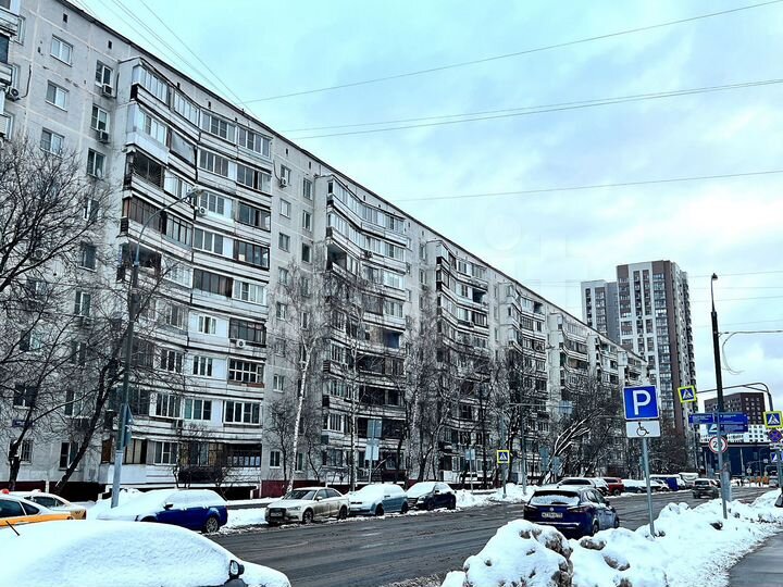 Квартира-студия, 17,4 м², 1/9 эт.