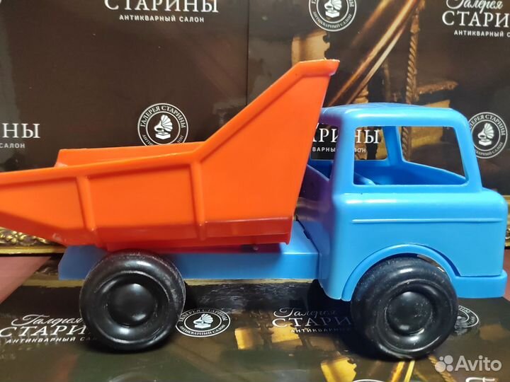 Игрушечный грузовик (СССР/новый