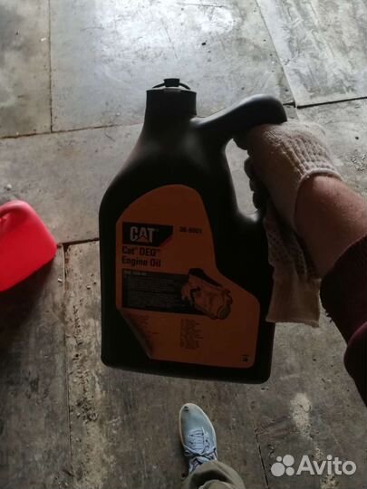 Моторное масло caterpillar