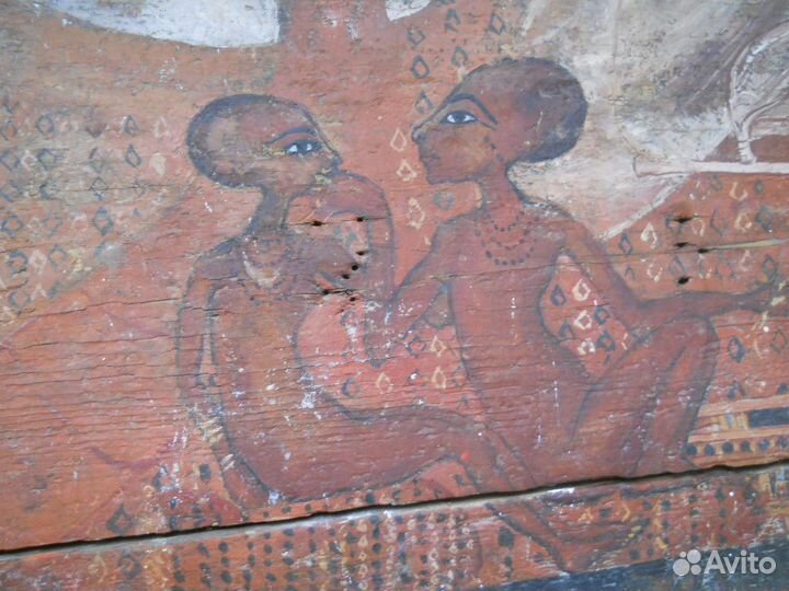 Старинный сундук из Эфиопии с росписью