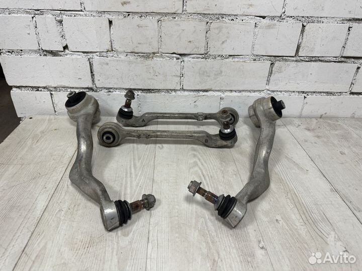 Комплект переднийх рычагов BMW F20 F30