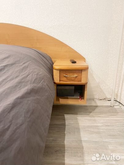 Кровать двухспальная с матрасом бу 160 200