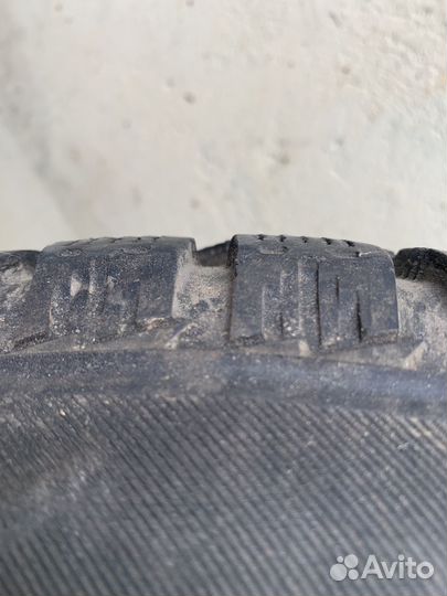 Bridgestone зима шипы 195/65/15 два колеса