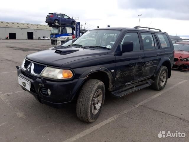 Ограничитель двери передний левый Mitsubishi