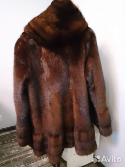 Шуба норковая 48-50 с капюшоном